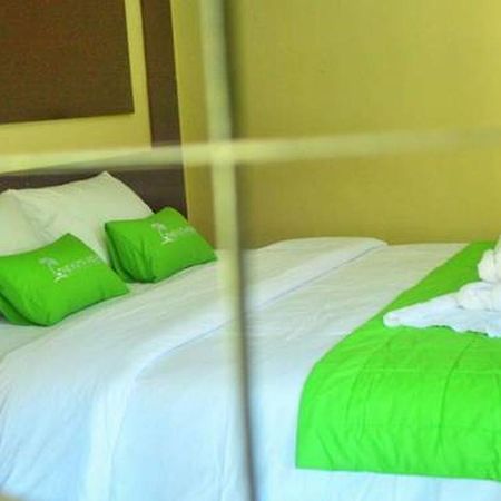 Kuta Indah Hotel מראה חיצוני תמונה
