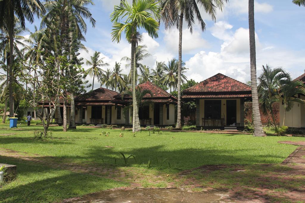 Kuta Indah Hotel מראה חיצוני תמונה