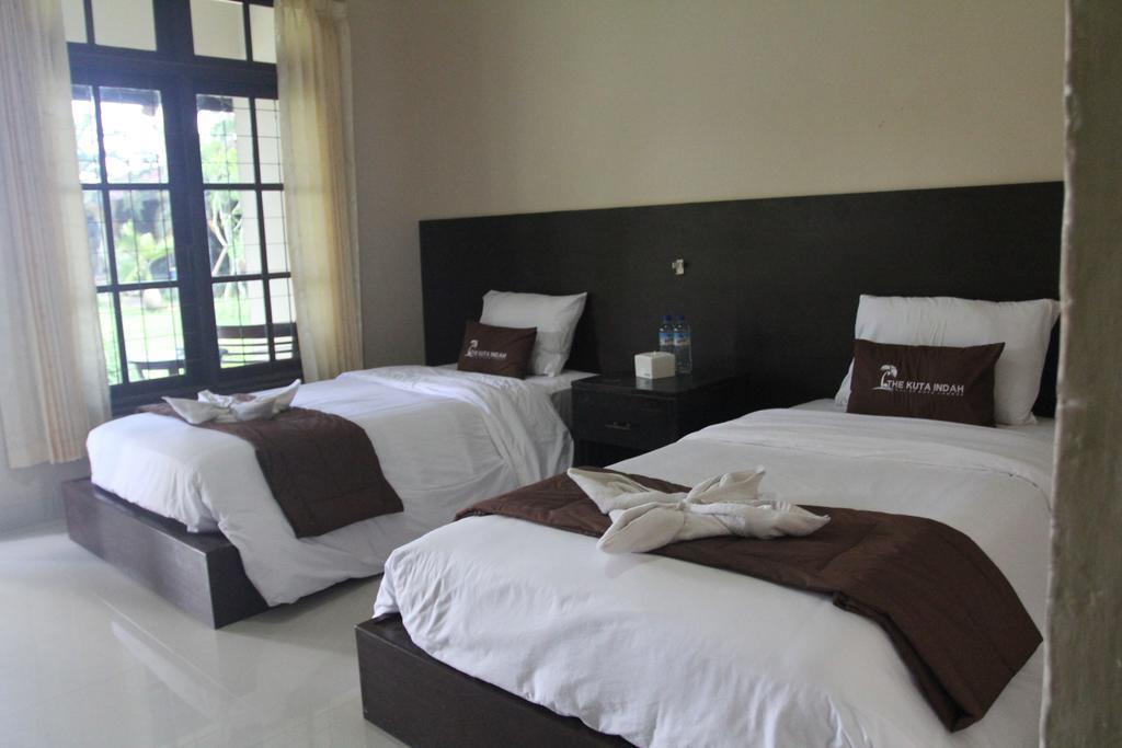Kuta Indah Hotel מראה חיצוני תמונה