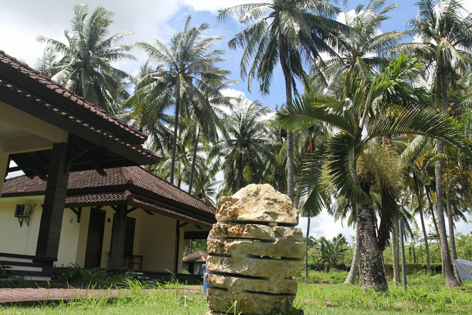 Kuta Indah Hotel מראה חיצוני תמונה